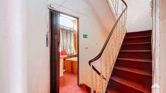 Rue de Mons - 49 - - 6000