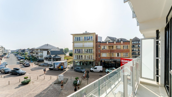 George Grardplein - 3 - 0204 - 8670
