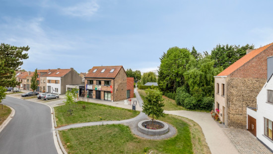Dorpsstraat - 105 - - 8470