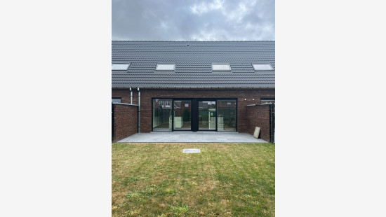 Mirastraat - 3 - - 8570