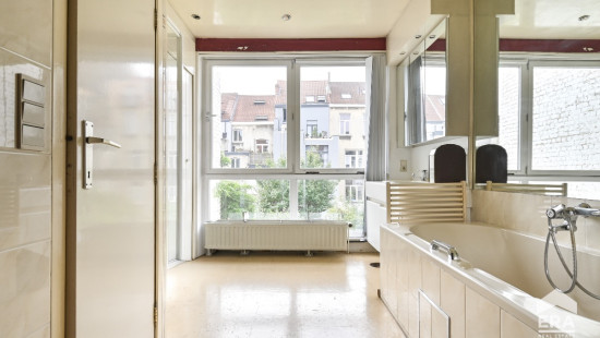 Rue Vanderkindere - 283 - - 1180