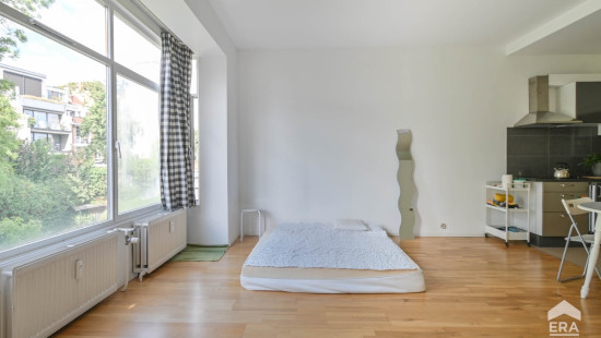 Rue de Hennin - 79 - - 1050