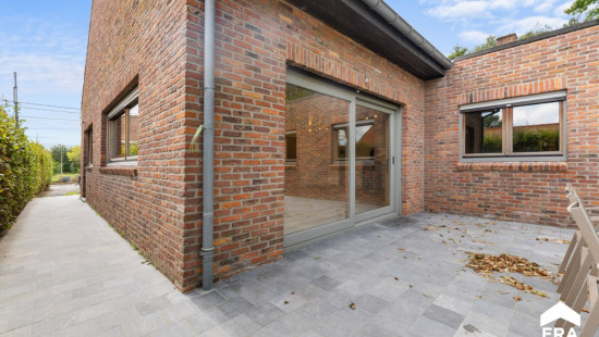 Komerenstraat - 10 - - 8940