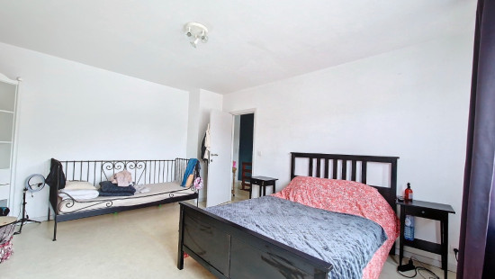 Rue des Quatre Sentiers - 126 - - 4431