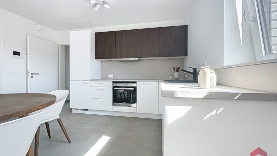 Rue de la Justice - 79 - B32 - 5300