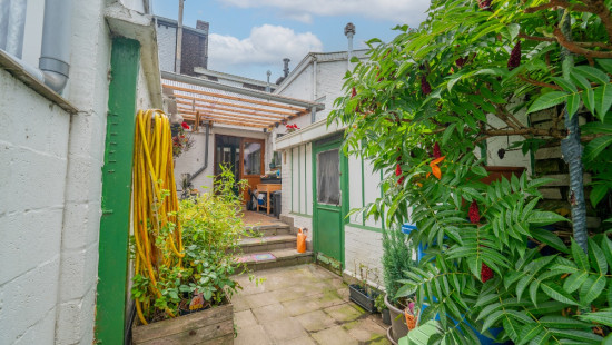 Rue Fanny - 162 - - 4100