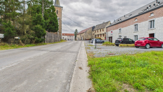 rue de Humain - 66 - A - 5580
