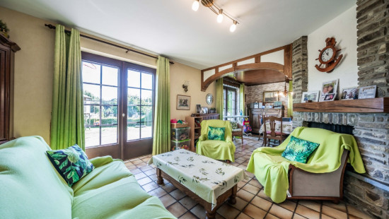 Rue Paul Dubois - 85 - - 6890
