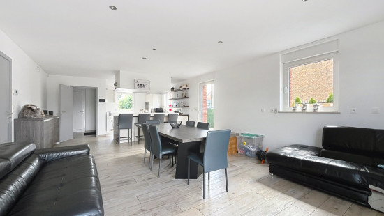 Rue du Centre - 63A - - 4557