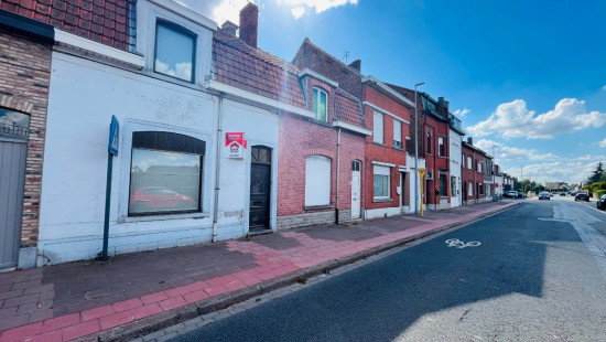 Komenstraat - 105 - - 8940