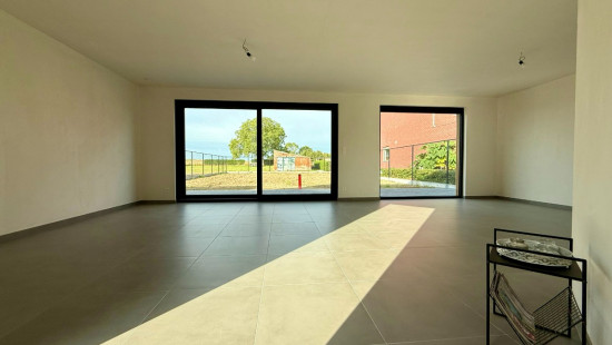 Menenstraat - 244 - - 8980