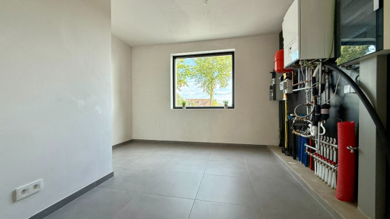 Menenstraat - 244 - - 8980
