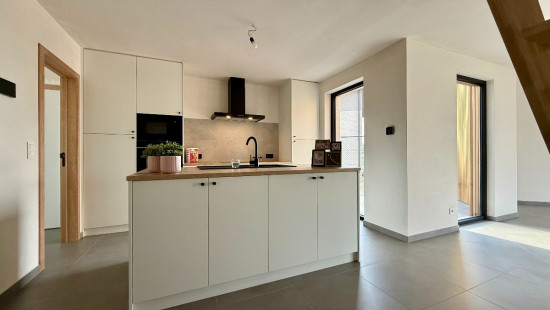 Menenstraat - 244 - - 8980