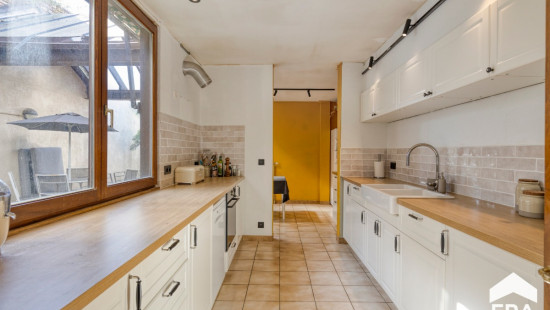 Ezelstraat - 71 - - 8000