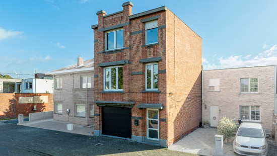 Spoorwegstraat - 3 - - 9060