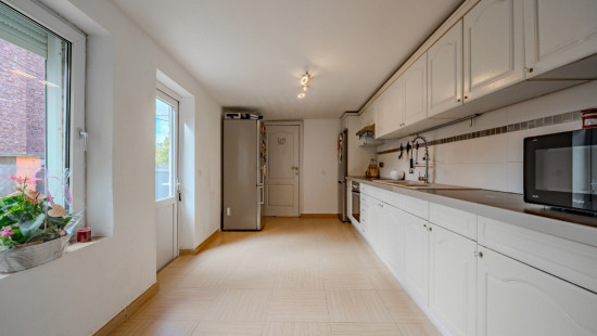 Rue Haute - 32 - - 4100