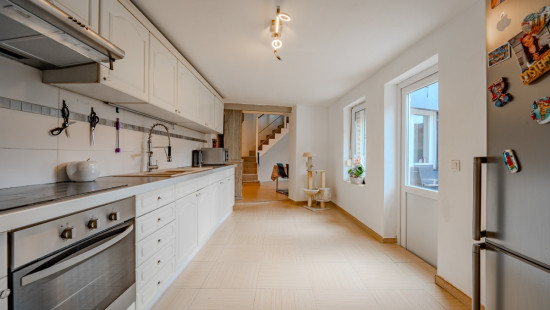 Rue Haute - 32 - - 4100