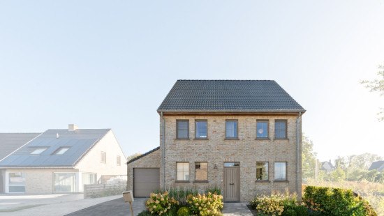 Montignyplein - 4 - - 8690