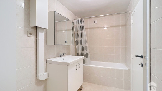 Rue Louis Edgar Bierny - 28 - - 1460