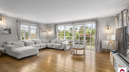 Rue de Paris - 12 - - 7830