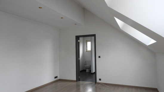 Rue Cordémont - 86 - - 4450
