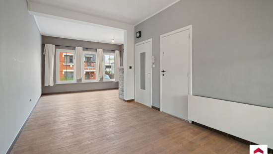 Bodegemstraat - 16 - - 1701