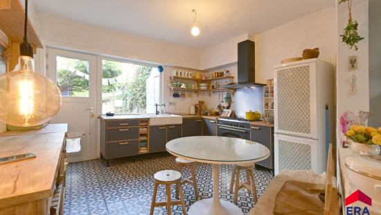 Koning Albertstraat - 74 - - 9900