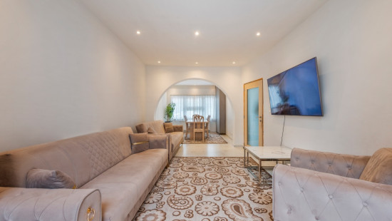 Plezantstraat - 379 - - 9100