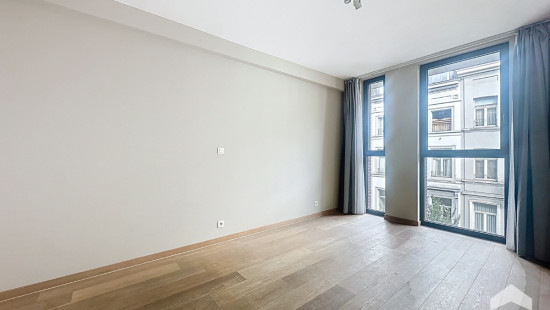 Rue de Russie - 1 - - 1060