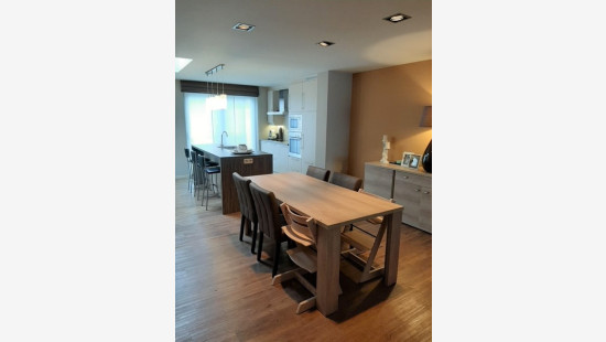Dorpsstraat - 102 - - 2960