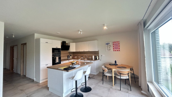 Dadizeelsestraat - 18 - 0102 - 4 - 8890