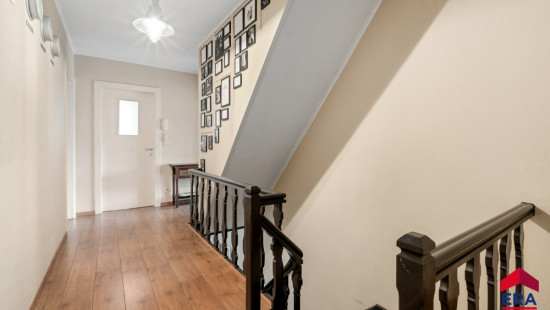 Frezenbergstraat - 104 + 104A - - 8980