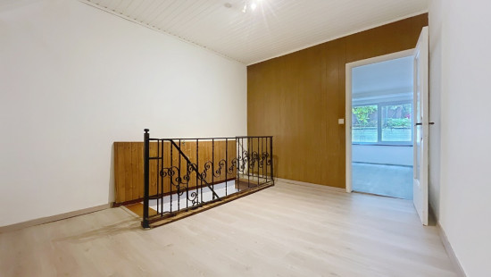 Rue Reine Astrid - 51 - - 4480