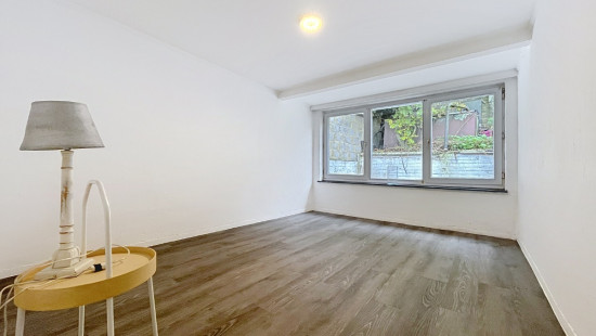 Rue Reine Astrid - 51 - - 4480