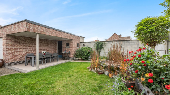 Veerstraat - 21 - - 9290