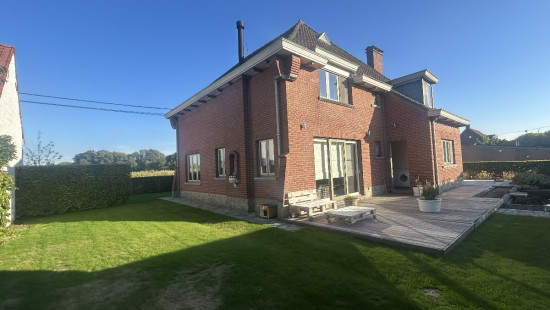 Frezenbergstraat - 104 + 104A - - 8980