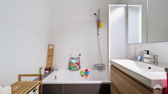 Rue Jules Hans - 73 - - 1420