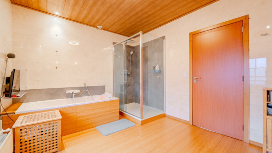 rue de la Bruyère - 116 - - 4100