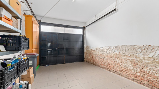 Burgemeester Van Ackerwijk A - 1 - - 9240