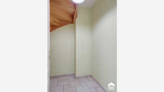 Burgemeester van Lindtstraat - 17 - bus 7 - 3900