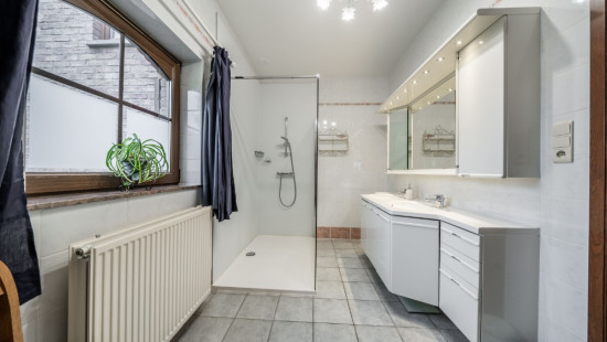 Rue des Basses Vannes - 156 - - 6637