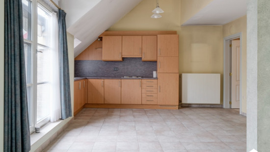 Burgemeester van Lindtstraat - 17 - bus 7 - 3900