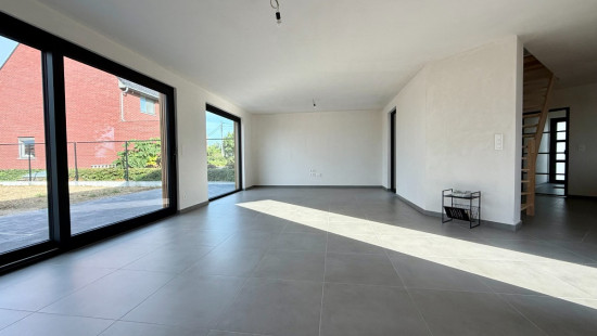 Menenstraat - 244 - - 8940