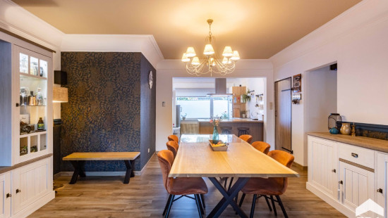 Biezenstraat - 53 - - 9420