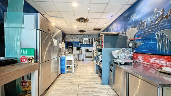 Place de la République Française - 33 - 70 - REZ R70 - 4000