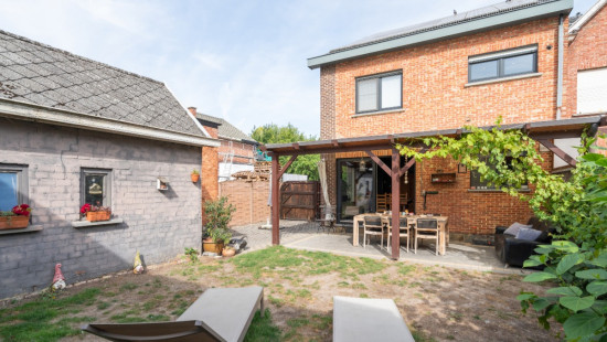 Leugestraat - 16 - - 9200