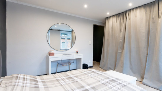 Rue du Congo - 12 - - 5580