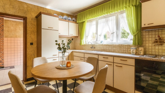 Amerikalaan - 108 - - 8530