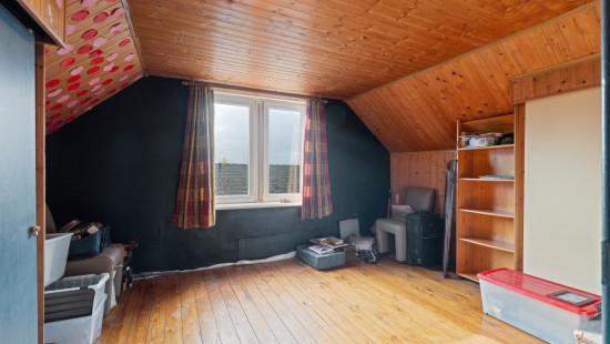 Staakstraat - 21 - - 9960