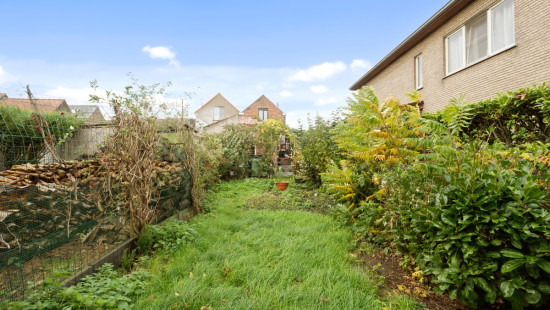 Staakstraat - 21 - - 9960